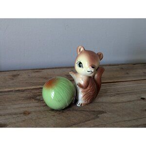 3/25$ Magnetic Squirrel and Acorn salt and pepper shakers, from Enesco Japan